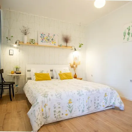 Spacious By The Sea 8+4 Daire *