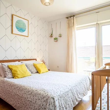 Spacious By The Sea 8+4 *