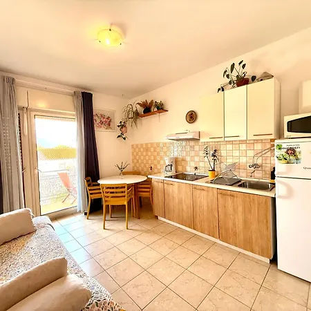 Spacious By The Sea 8+4