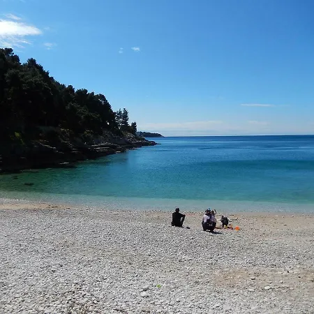 Spacious By The Sea 8+4 * פולה