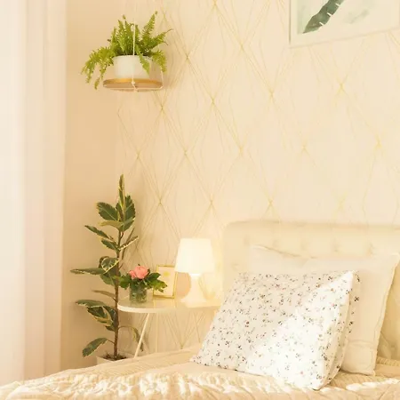 Spacious By The Sea 8+4 דירה