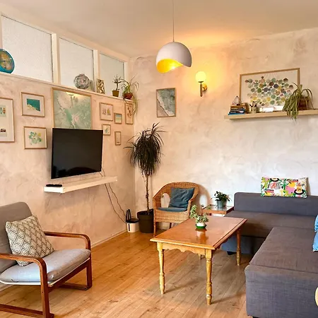 Spacious By The Sea 8+4 *