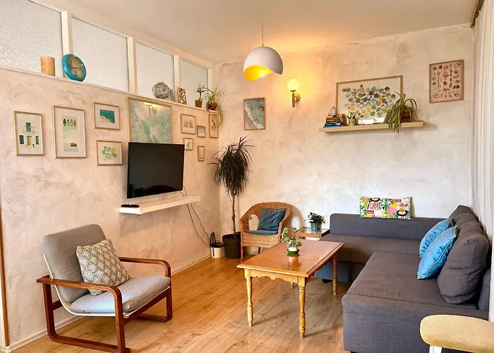 Spacious By The Sea 8+4 *