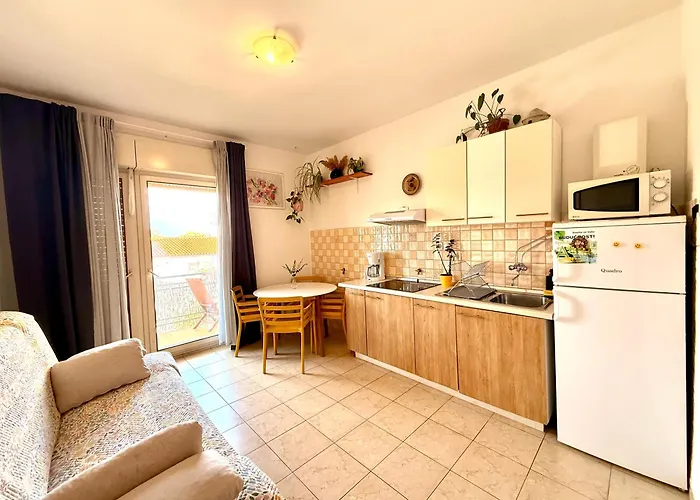 Spacious By The Sea 8+4