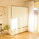 Spacious By The Sea 8+4 Apartment